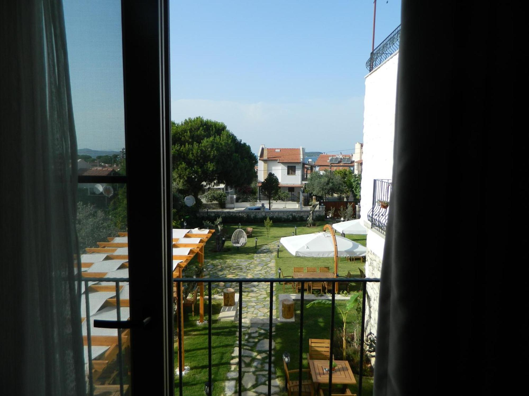 Huzurla otel İzmir Buitenkant foto
